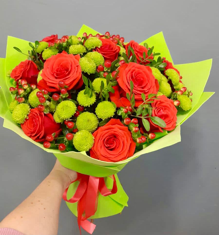 Букет цветов из: Хризантемы и Розы в Богородском