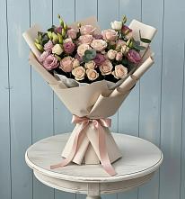 Букет цветов из:  Розы и Лизиантусы в Богородском