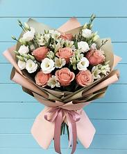 Букет цветов из:  Розы, Альстромерии и Лизиантусы в Богородском