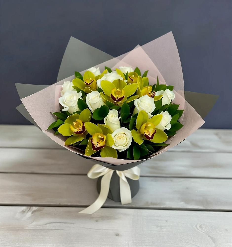 Букет цветов из: Орхидеи и Розы в Богородском