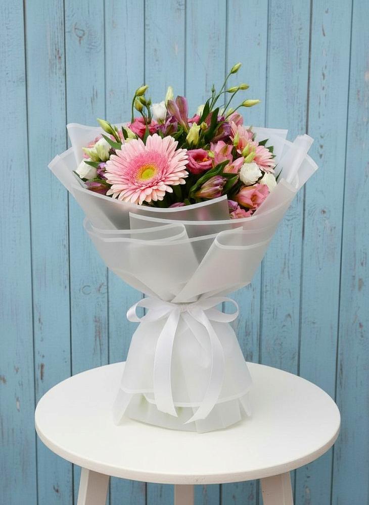 Букет цветов из: Герберы, Альстромерии и Лизиантусы в Богородском