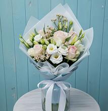 Букет цветов из:  Розы и Лизиантусы в Богородском