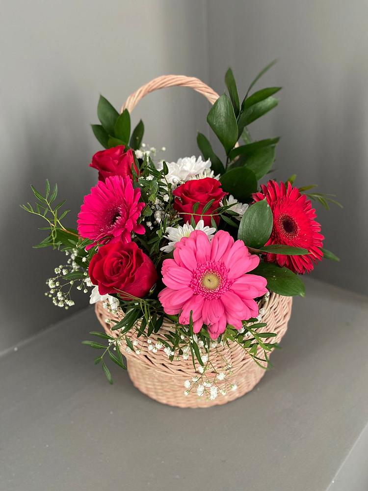 Цветочная композиция из Розы, Хризантемы и Герберы в корзине в Богородском