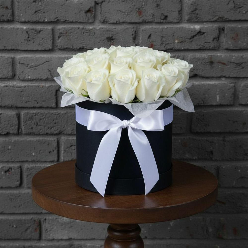 Цветочная композиция из Розы в шляпной коробке в Богородском