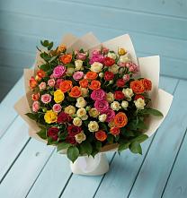 Букет Микс из разноцветных кустовых роз в Богородском